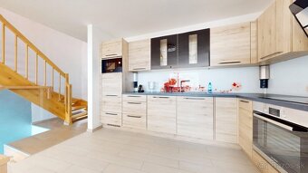 Luxusný 5i. RD, garáž, 3x kúpeľňa, Vavrinecká ul.,Nové Mesto - 6