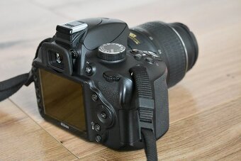 Nikon d3200 s VR AF 18-55 + brasna - nafotene 18 tisic.sn. - 6
