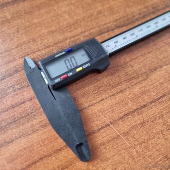 Predám nové, digitálne posuvné meradlo \"šublera\" 20cm - 6