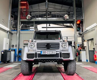 Mercedes-Benz G 500 4X4² Brabus B40 - 6