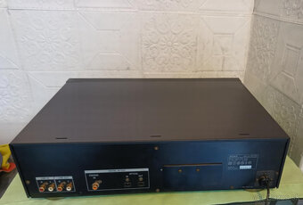 Prodám pěkný tape deck-DAT SONY DTC 670 - 6