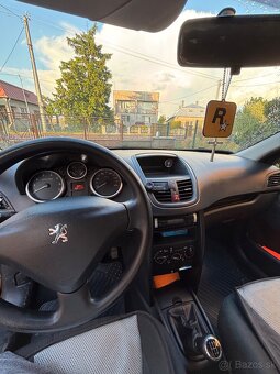 Peugeot 207 - 6