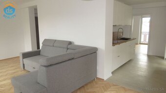 Na dlhodobý prenájom moderný, novo zrekonštruovaný 3 izbový - 6