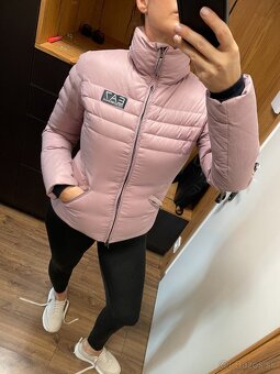 Teplá pérová bunda Armani - 6