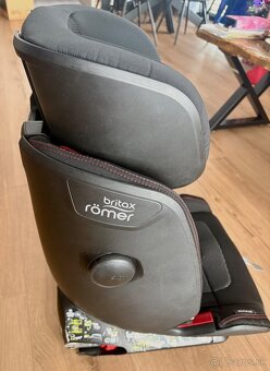 Britax Römer Advansafix IV R (Premium line) - 6