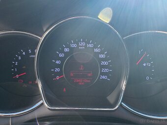 KIA Ceed 1.6 CRDi - 6