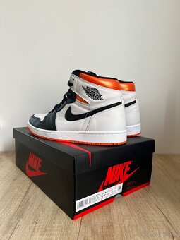 Nike Jordan 1 Elektro Orange - 6
