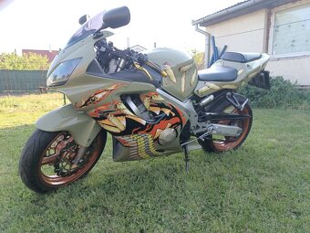 HONDA CBR F4 600cc - 6