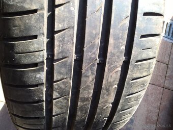 2 ks LETNÉ 225/50 R16 92V HANKOOK cca 6-6,5 mm LEN 19,99€/ks - 6