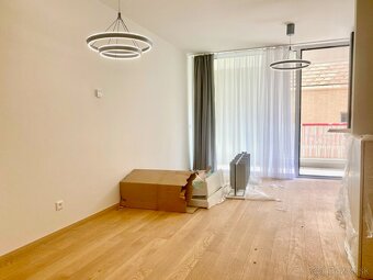 NA PREDAJ 2 IZBOVÝ BYT S BALKÓNOM V REZIDENCII VYDRICA - 6