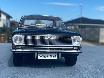 SKODA/ VOLGA predam krasny zberatelsky model. Mierka 1:18. - 6