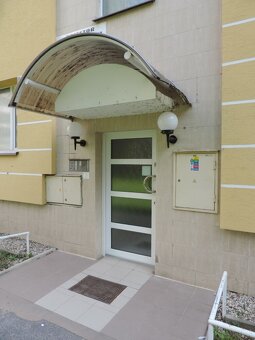 Na prenájom Komerčné priestory - Považská Bystrica - 6