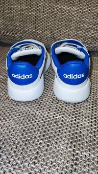 Adidas č.26 - 6