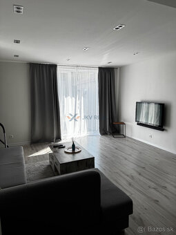 Na prenájom priestranný 3 - izb. byt - 80m² byt s balkónom v - 6