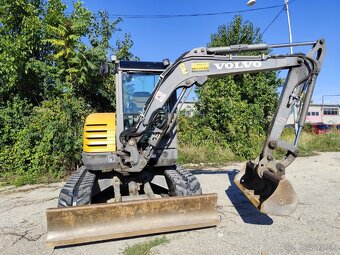 Báger Volvo, 5000kg, 3x lyžica. - 6