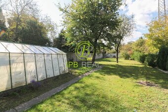 Pekný 7-izbový kompletne zariadený rodinný dom s garážou s v - 6