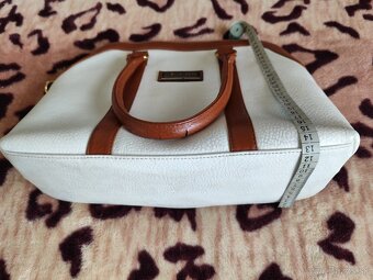 Bielohnedá kabelka Michael Kors,nemá vnútorný štítok, koža - 6