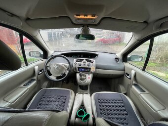 Renault Scenic 1.9 dCi 7 míst - 6