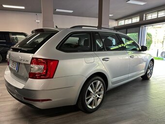 ŠKODA OCTAVIA COMBI 1.6 TDI - 6