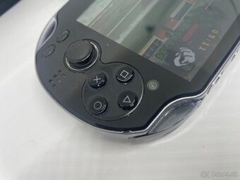 PS Vita Wi-Fi (PCH-1004) OLED -16GB - 6