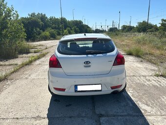 Kia Ceed - 6