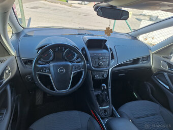 Opel Zafira Tourer 2.0 CDTi ECOTEC 130k Cosmo - 6