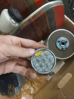 Predám zmes dielov na veterány ŠKODA, mnohé iné - 6