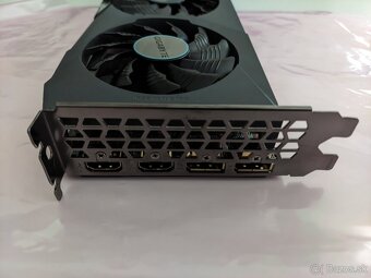 GIGABYTE Radeon RX 6700 XT EAGLE 12GB - 6