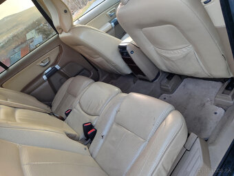 Volvo XC90 2.4 D5 7 miestne executive - 6