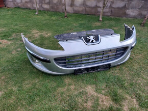 predný nárazník peugeot 307 lift 2006 a 407 2005 strieborný - 6