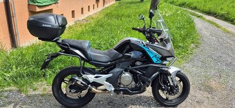 Predám CF MOTO 650 MT - 6