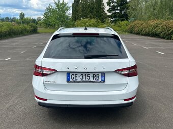 Škoda Superb Combi 2.0 Tdi DSG VIRTUAL Alcantara KESSY LED - 6