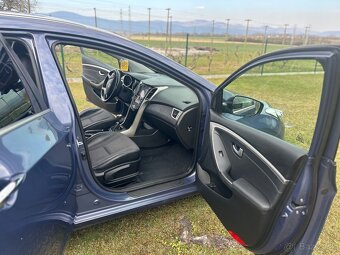Hyundai i30 CW combi 1.6crdi - 6