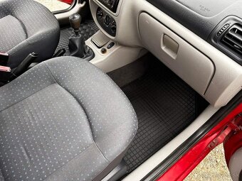 Renault Clio Thalia 1.4 - 6