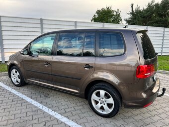 VW TOURAN 1.6TDi 77kW 2011 CR - 6