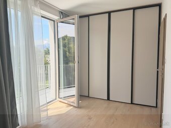 NA PRENÁJOM | 3 izbový byt, strešný s priestrannou terasou - 6