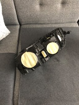 Skoda Octavia iii predne xenonove svetla - 6