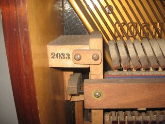 Starožitný klavír - 6