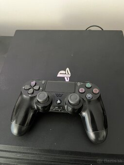 Playstation 4 Pro 1TB - 6
