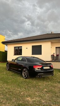 Audi A5 3.0 TDI Quattro 3xS-line (2009) - 6