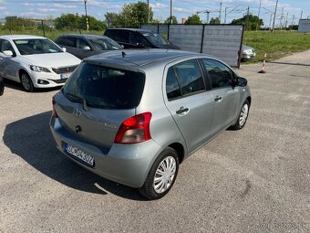 Toyota Yaris 1.3 benzín, 64kW, MT/5, rok:11.2007. - 6
