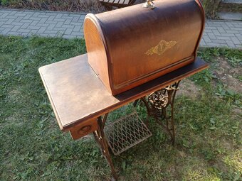 Singer - 6