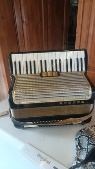 Hohner akordeón - 6