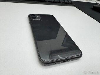 Apple iPhone 11 64gb Black (rezervované) - 6