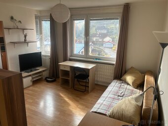 Predám pekný 1- izbový byt v Banskej Bystrici - 6