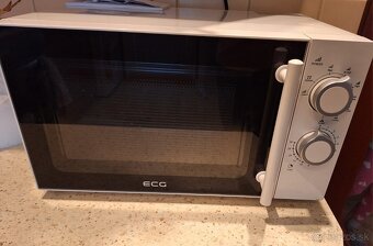 Predám kuchynskú linku so spotrebičmi - 6