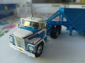 1:43 Dodge kamión - 6