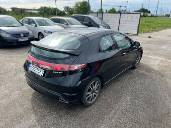 Honda Civic 1.8 V-Tec benzín, 103kW, MT/6, rok:12.2011. - 6
