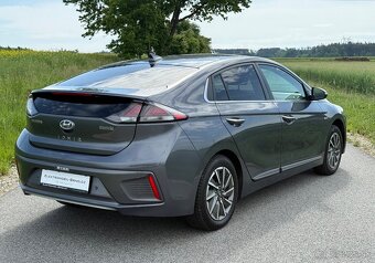 Hyundai IONIQ,38,3 kWh,SoH 100%,TČ,BlueLink, sDPH 17 960,- - 6