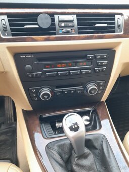 Predám v top stave BMW, 2.0 diesel, E90,318d, 90Kw - 6